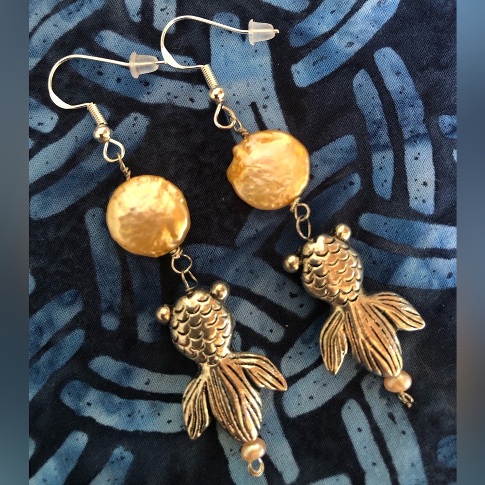 HAND CRAFTED Koi Goldfish Charm Pink Coin / Baroque Pearl Drop Silver Earrings